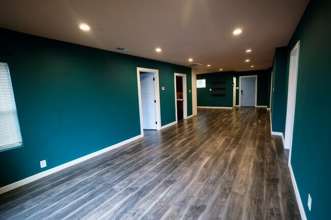 Foto del edificio - 2118 Berwick Ave