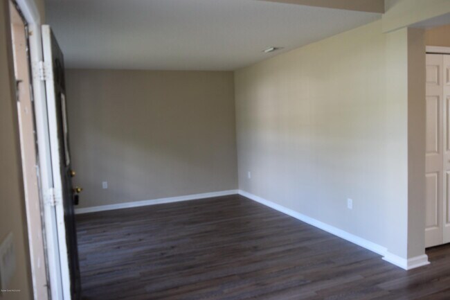 Foto del edificio - 458 Fitzsimmons St