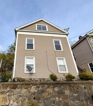 Building Photo - 62 School St