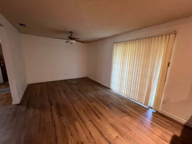 Foto del edificio - 1285 43rd Ave