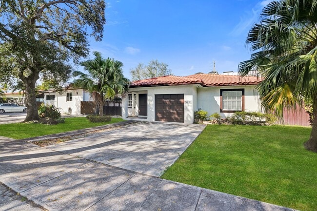 Photo - 5721 SW 11th St House