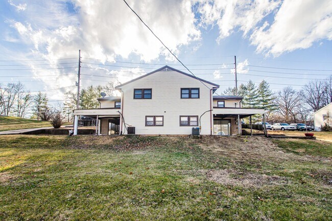 Building Photo - 2242 Zumbehl Rd