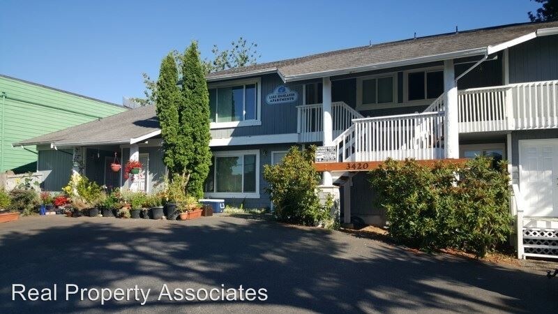 Foto principal - 3420 NE 147th St