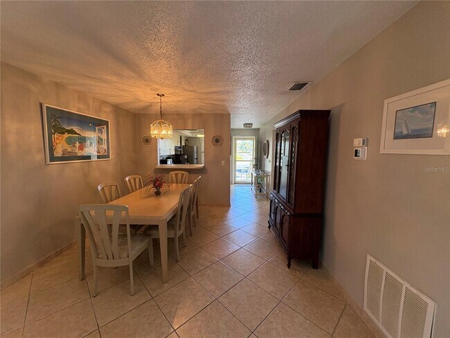 Foto del edificio - 2666 Woodgate Ln