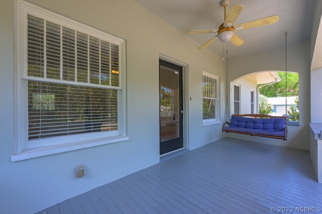 Building Photo - 1200 Live Oak St