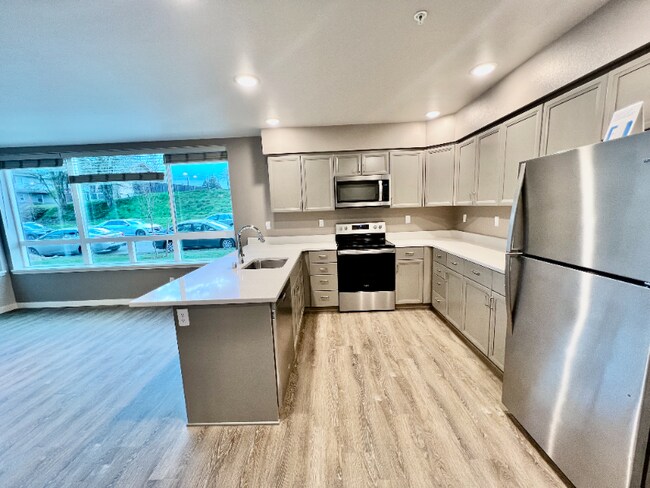 Building Photo - 2330 Yakima Ct