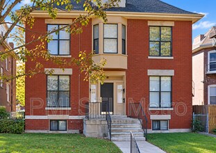 Building Photo - 5206 Vernon Ave