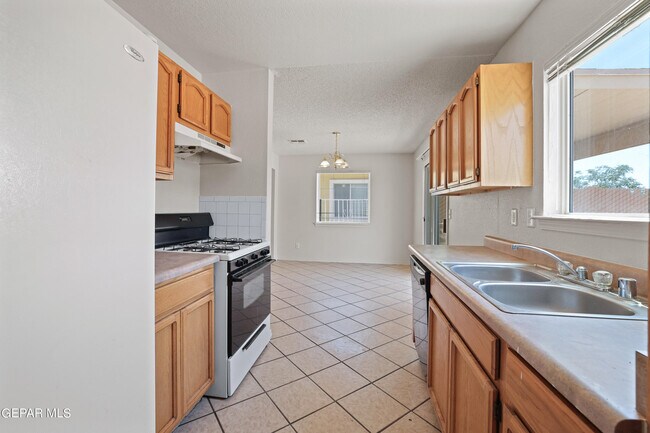Building Photo - 3553 Al Roberts Dr