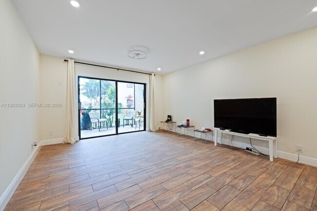 Foto del edificio - 200 Gate Rd