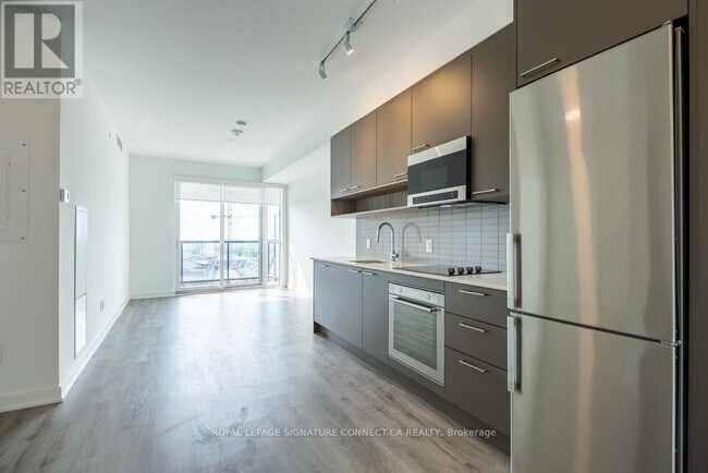 Photo du bâtiment - 3005 Pine Glen Rd