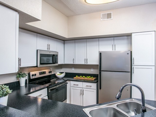 Alvista Metrowest Apartments Orlando Fl Apartments Com