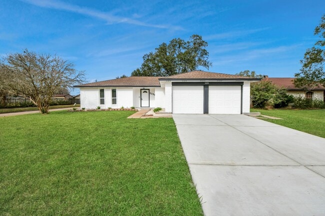 Building Photo - 5234 Abercreek Ave