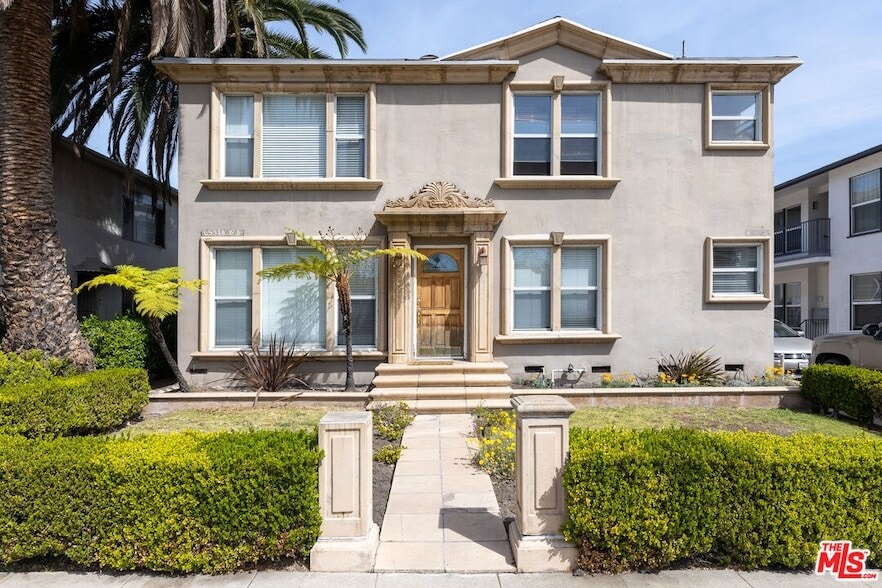 Photo - 8537 Cashio Street Unit 8539 1/2