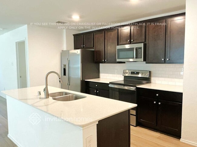 Foto del edificio - 10527 Sewell Cir
