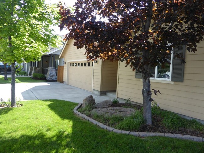 Building Photo - 63164 Watercress Way