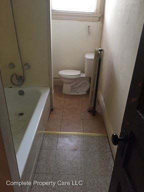 Building Photo - 431 W Howard St