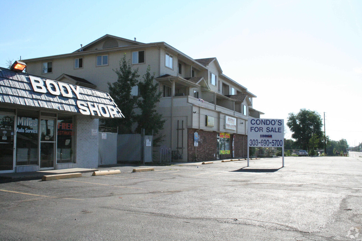 Building Photo - Pecos Penthouse/Retail Center