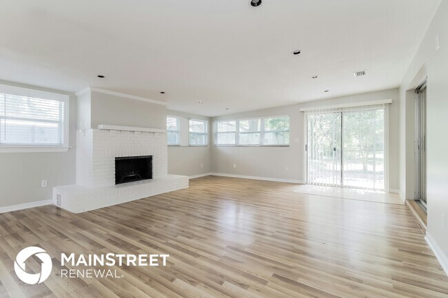 Foto del edificio - 644 E Hillcrest St