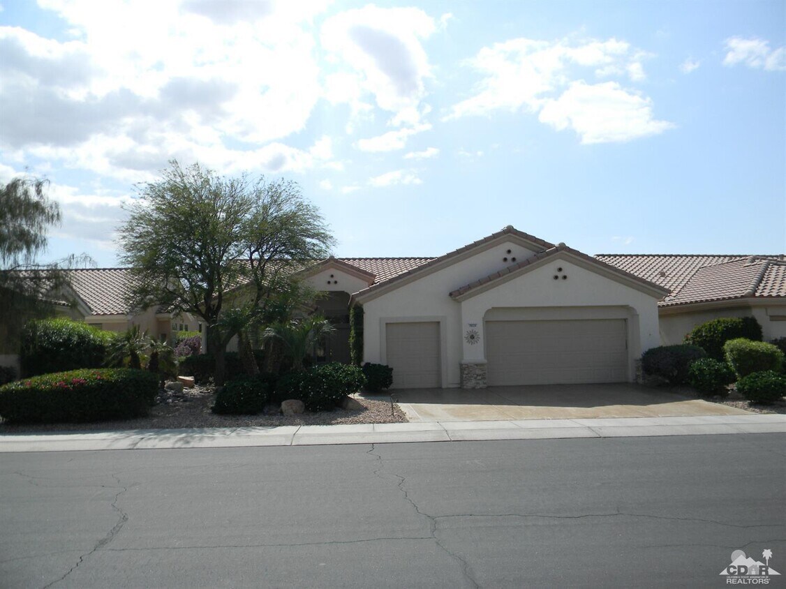 Primary Photo - 78335 Sterling Ln