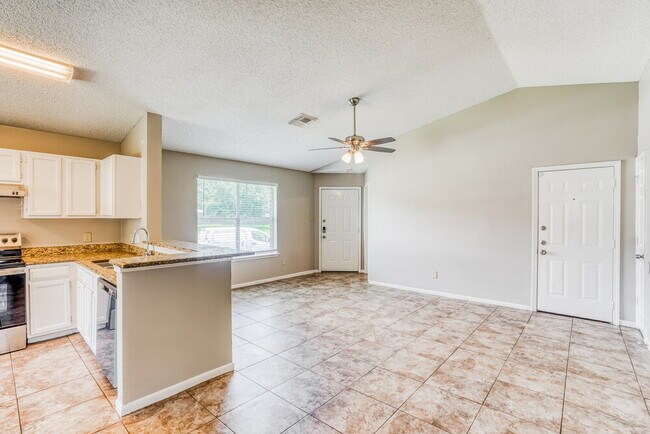 Building Photo - 7706 Ellis Dr