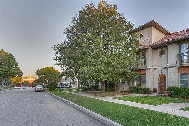Foto del edificio - 3637 Crestline Rd