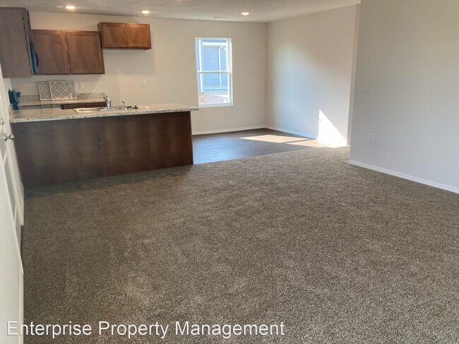 Building Photo - 3 br, 2 bath House - 118 Pin Oak Dr