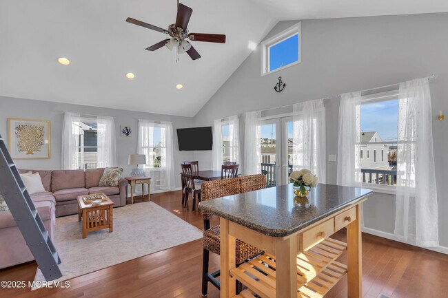 Foto del edificio - 3336 Teal Ln