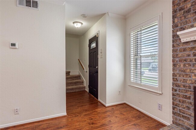 Building Photo - 1456 Silverpines Rd