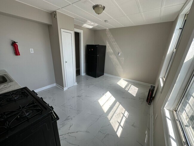 Foto del edificio - 149 Claremont Ave