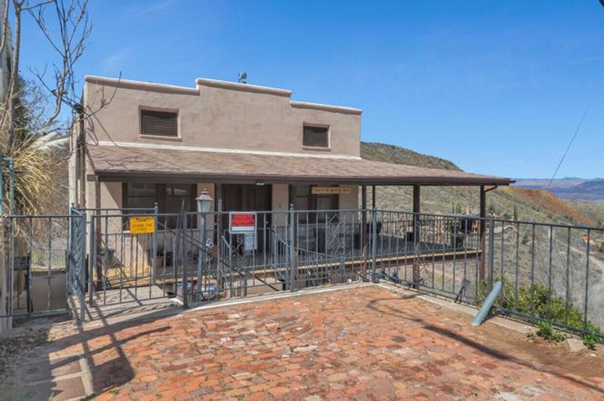 Foto principal - 3 Bedroom 1 Bath Apartment In Jerome conta...