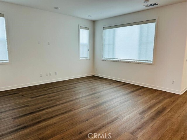 Foto del edificio - 32445 Combine Dr