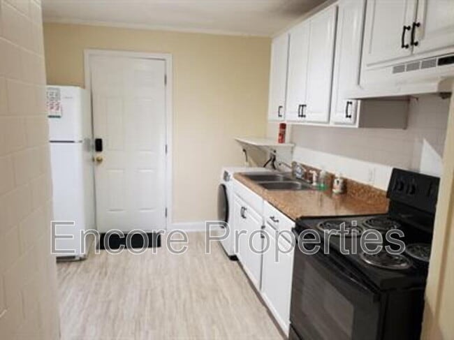 Foto del edificio - 402 Shaw St