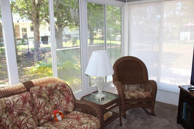 Foto del edificio - 8130 SW 108th Street Rd