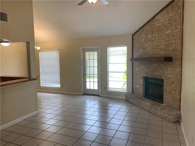 Building Photo - 4718 Cedar Pass Dr