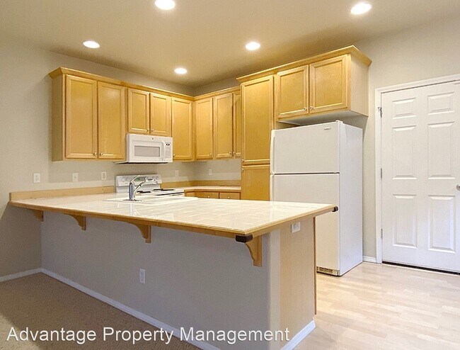 Building Photo - 3 br, 2.5 bath House - 3191 NW Shooting Star