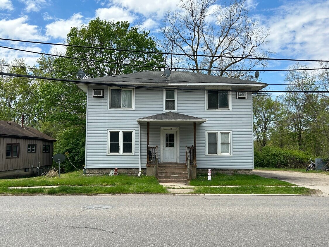 Foto principal - 122 S 3rd St