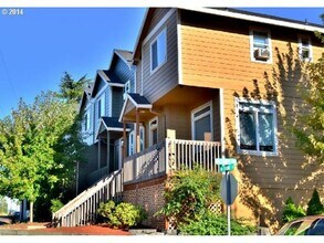 Building Photo - 17372 SW Donald Ct