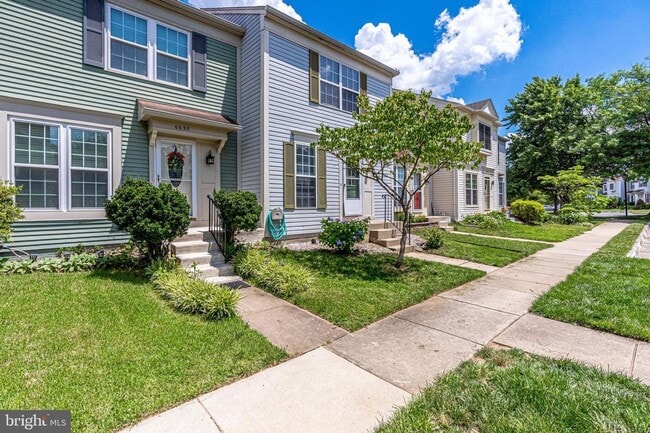 Building Photo - 3 level townhouse in Kinstowne area