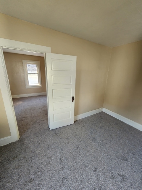 Building Photo - 309 Swan St