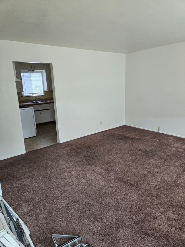 Building Photo - 61ocea