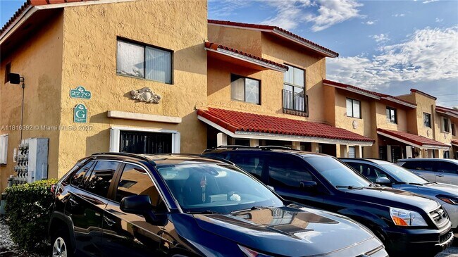Foto del edificio - 2760 W 61st Pl