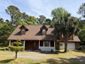 Building Photo - 8228 Lantana Ln