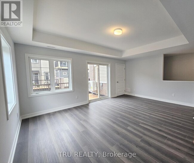 Building Photo - 200 Anyolite Private