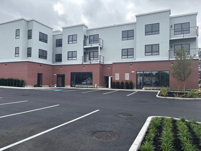 Foto del edificio - 1391 Main St