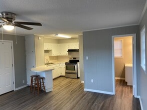 Building Photo - 129 PR 178
