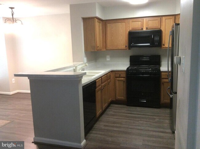 Building Photo - 1517 Post Oak Dr