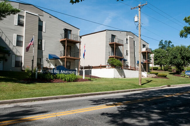 Building Photo - Laurel Hill Apartments