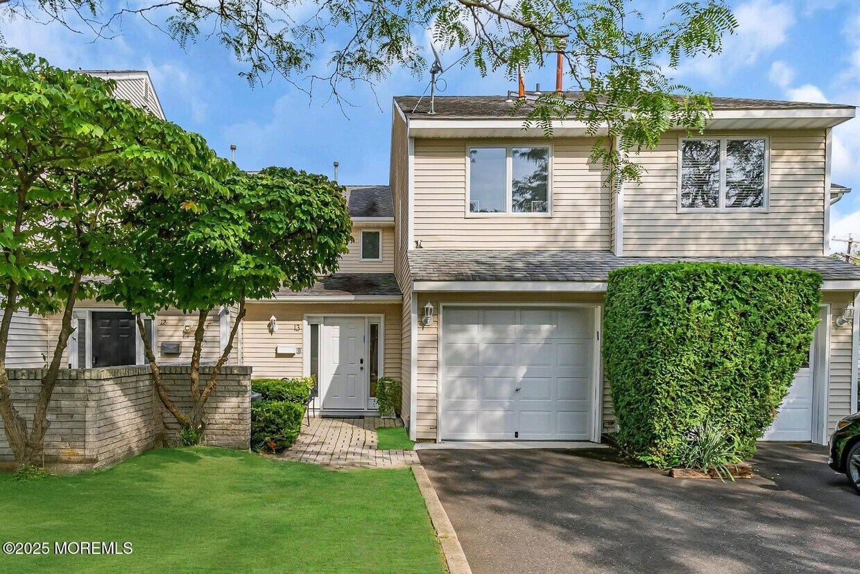Foto principal - 215 W Morgan Ave