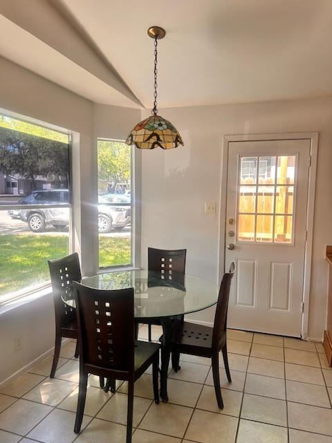 Foto del edificio - 9603 Nightjar Dr