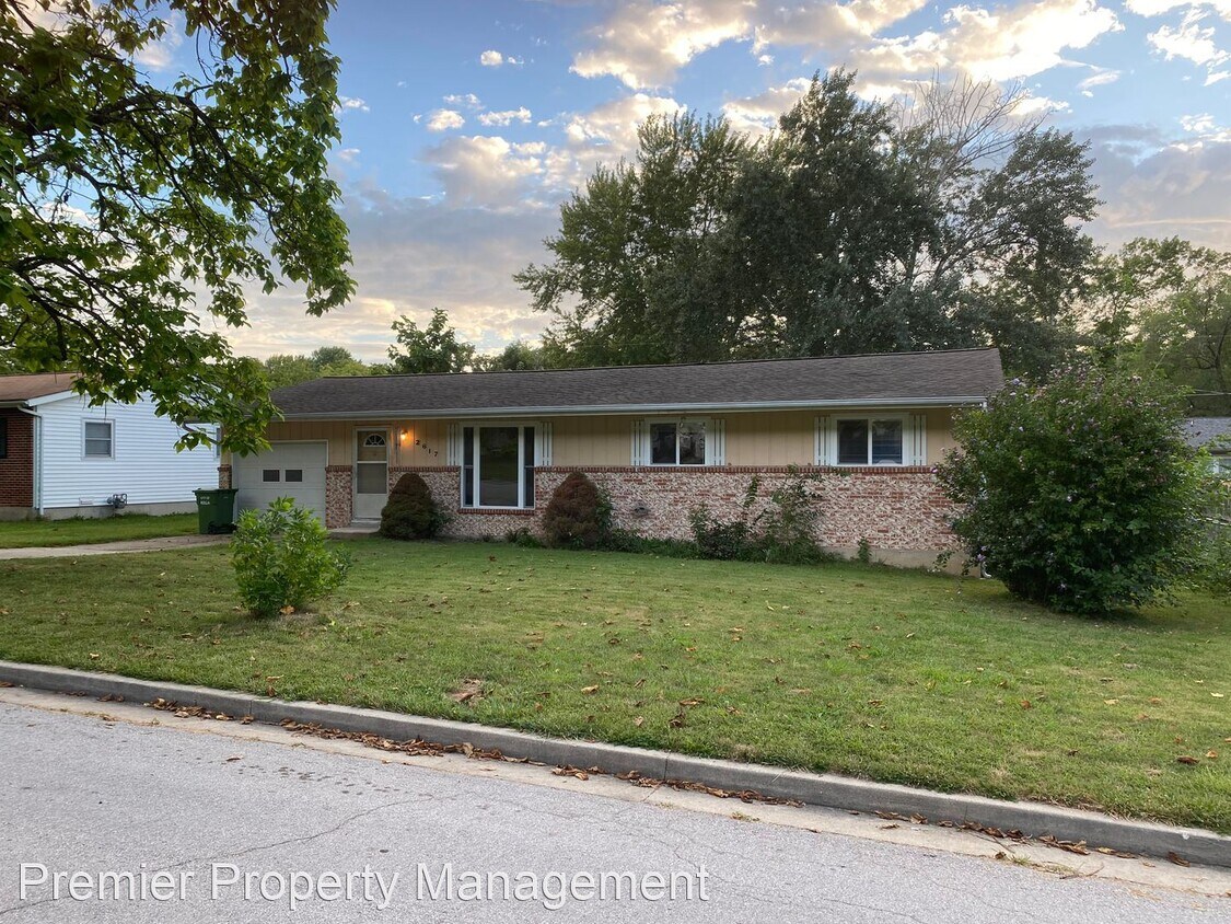 Primary Photo - 3 br, 1.5 bath House - 2617 Camelot Court